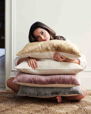 files/12-Talik-Bronze-Cushion-04_1c71f4d3-6e63-4b47-9fd7-e29b30cbc6ed.jpg