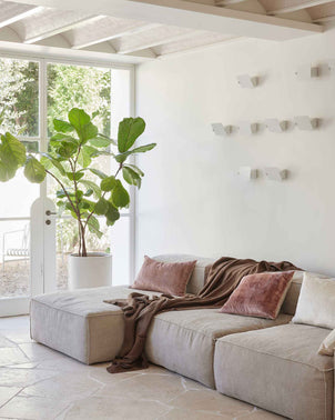 files/14-Talik-Dusk-Cushion-04_1_2ea094a8-a3cb-499e-9476-6644ac0449c5.jpg