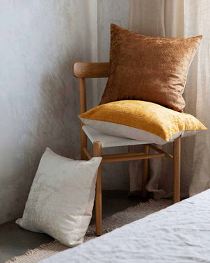 files/16-Talik-Cream-Cushion-04_1.jpg