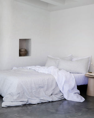 files/Duvet-Pinstripe-04_2852b173-f6a6-4824-b9a3-bcfaeb87f8b3.jpg