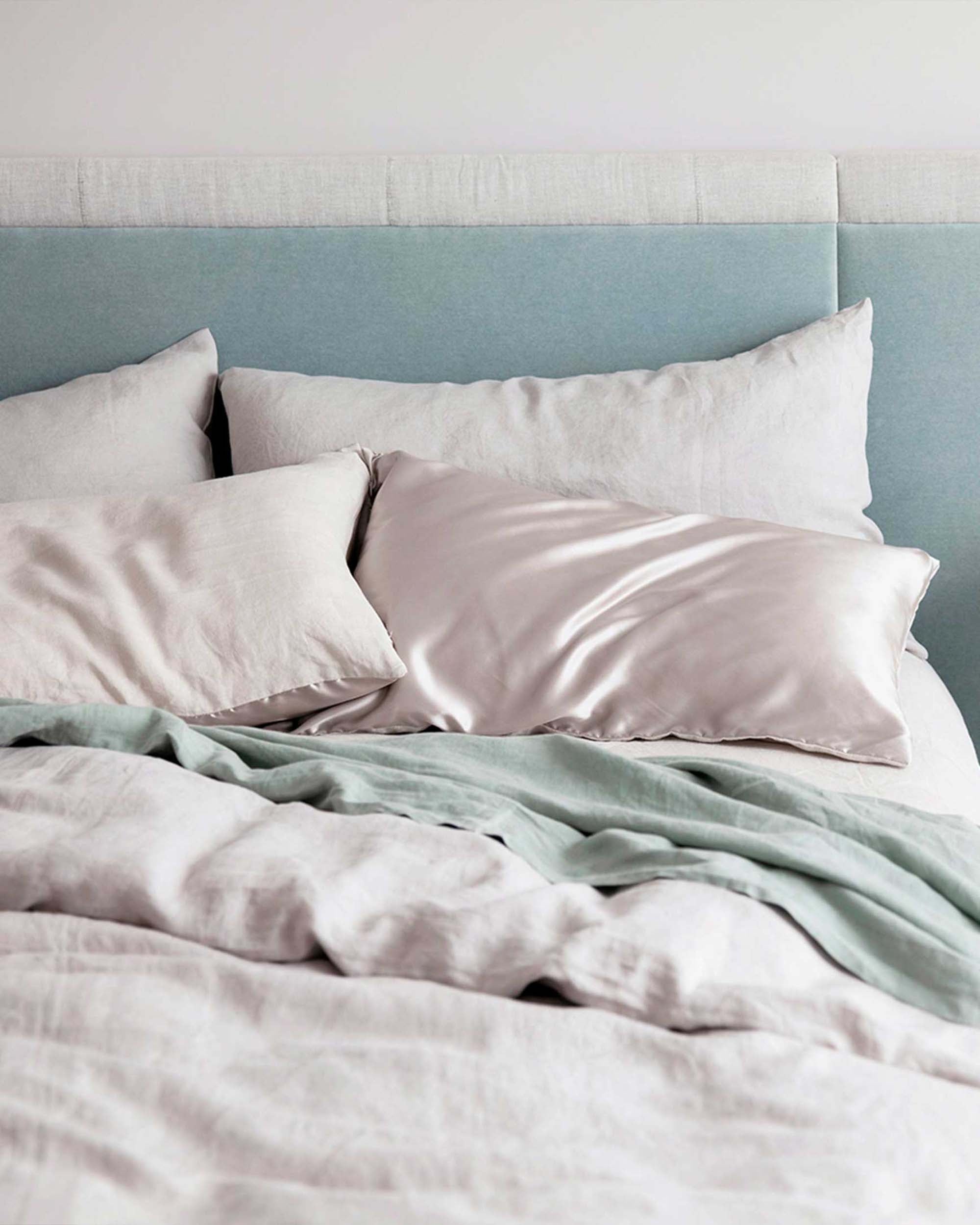 Mira Linen Throw - Ana