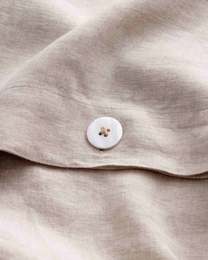 files/Duvet_Cover_Natural_Button_Detail_4.jpg