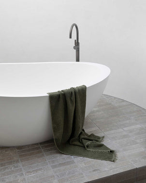 files/Linen-Towel-07_b504bcf5-9c2c-4dba-9ab0-bfea97f9d6ef.jpg