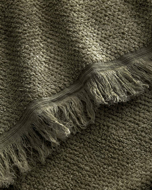 files/LinenTowelFORESTFringeDetail_f31d3fb5-32de-4a6b-8dcb-ac7c8a23f39a.jpg