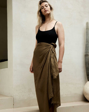 files/Pareo-Olive-02_4c8293fc-7212-458c-be7e-0e292738258a.jpg