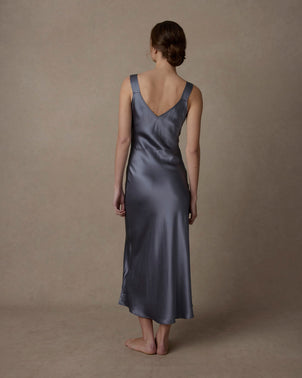 files/Silk-Slip-Steel-Blue-02_24a79301-cfb3-471a-843a-c5a3347fd6e1.jpg