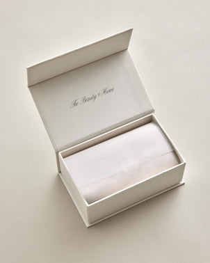 files/Silk_Linen_Flip_Pillowcase_Box_Open.jpg
