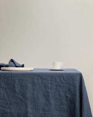files/TableclothDetailRoyal.jpg
