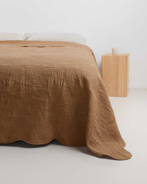 files/Willow-Quilted-Nutmeg-01_3aff6015-7f2d-4ba5-a147-2e42672ad90f.jpg