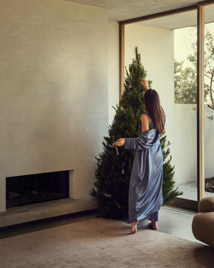 files/steel-blue-robe-and-xmas-tree_7ab85901-44ef-4ff7-ae5b-d2e41d90d912.jpg